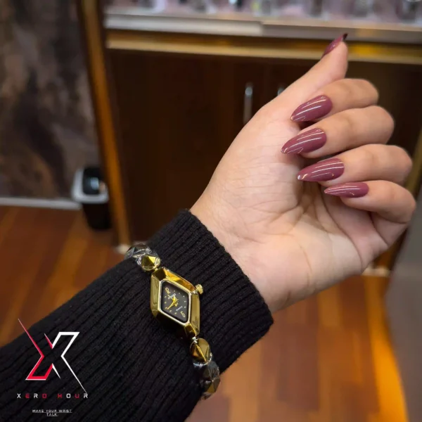 RADO TRIANGLE DIAL QUARTZ MOVEMETN LADIES WATCH IPG COATING WATCH